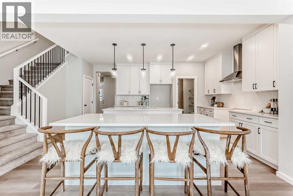 MLS® listing #29149338 for sale located at 41 Walgrove Bay SE