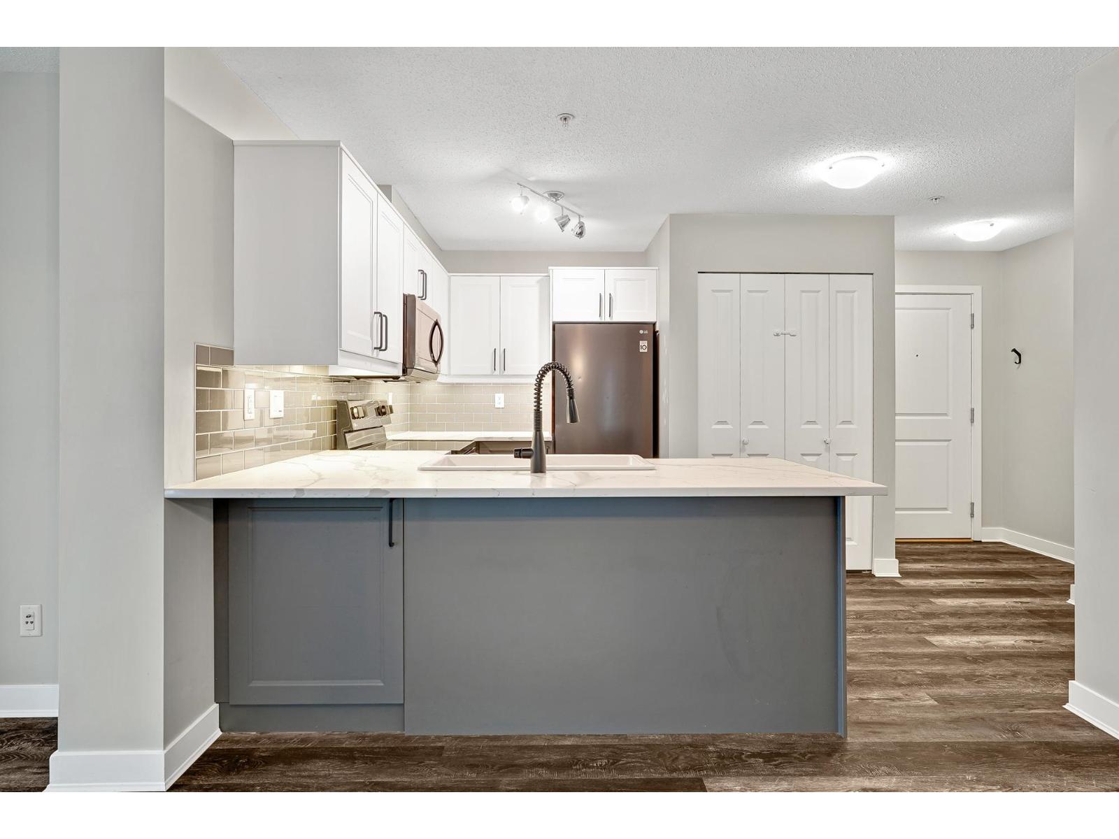 MLS® listing #29149382 for sale located at 8928 202 STREET