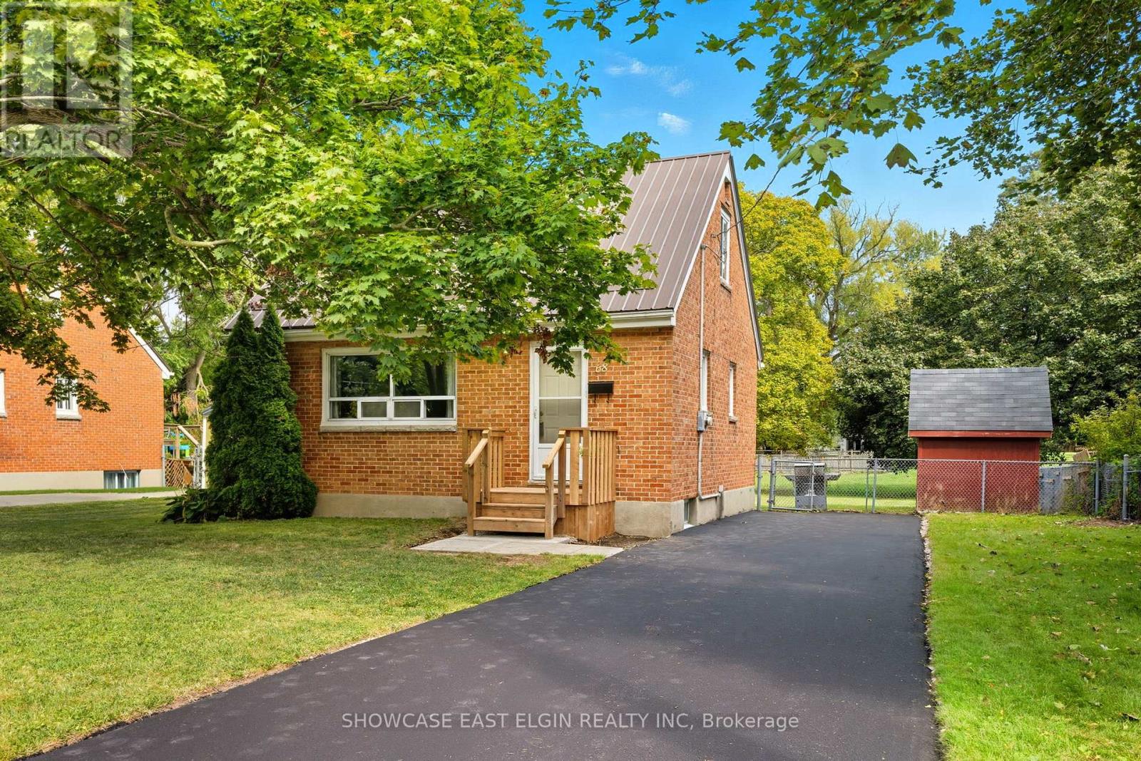 MLS® listing #29150137 for sale located at 68 DUNKIRK DRIVE