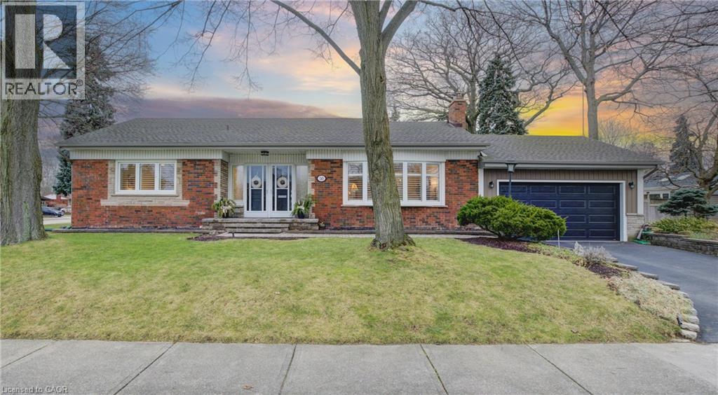 MLS® listing #29150276 for sale located at 50 EDGEWOOD Avenue