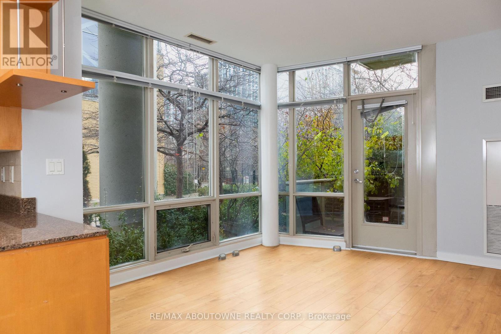 MLS® listing #29150391 for sale located at 106 - 35 MARINER TERRACE