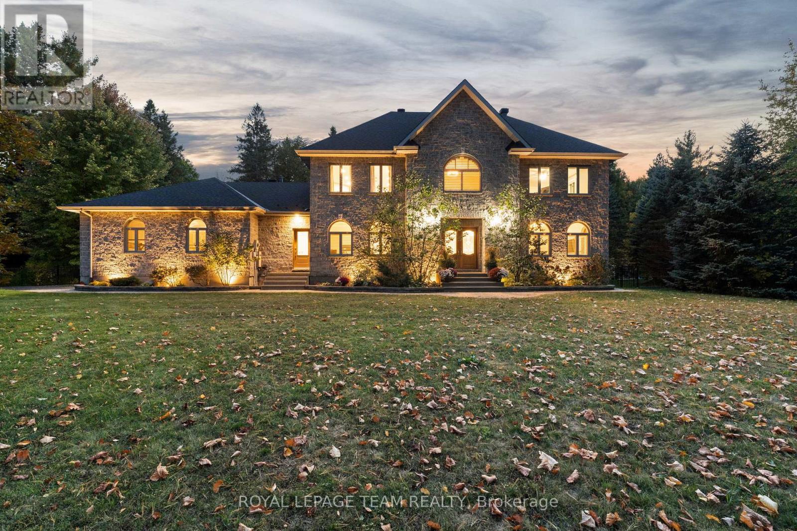 MLS® listing #29150500 for sale located at 51 MARCHVALE DRIVE