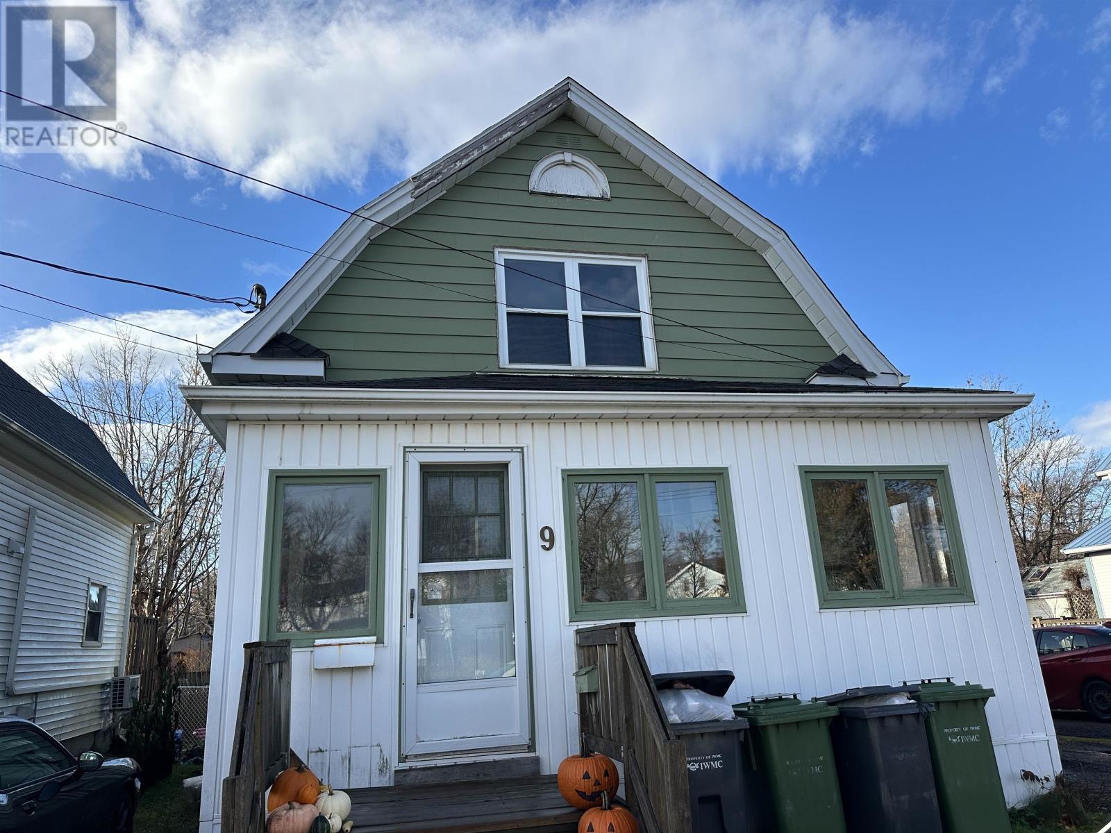 MLS® listing #29151729 for sale located at 9 Esher Street