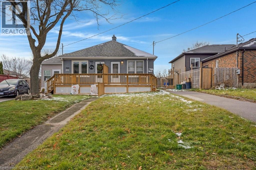 MLS® listing #29152243 for sale located at 844 STIRLING Avenue S