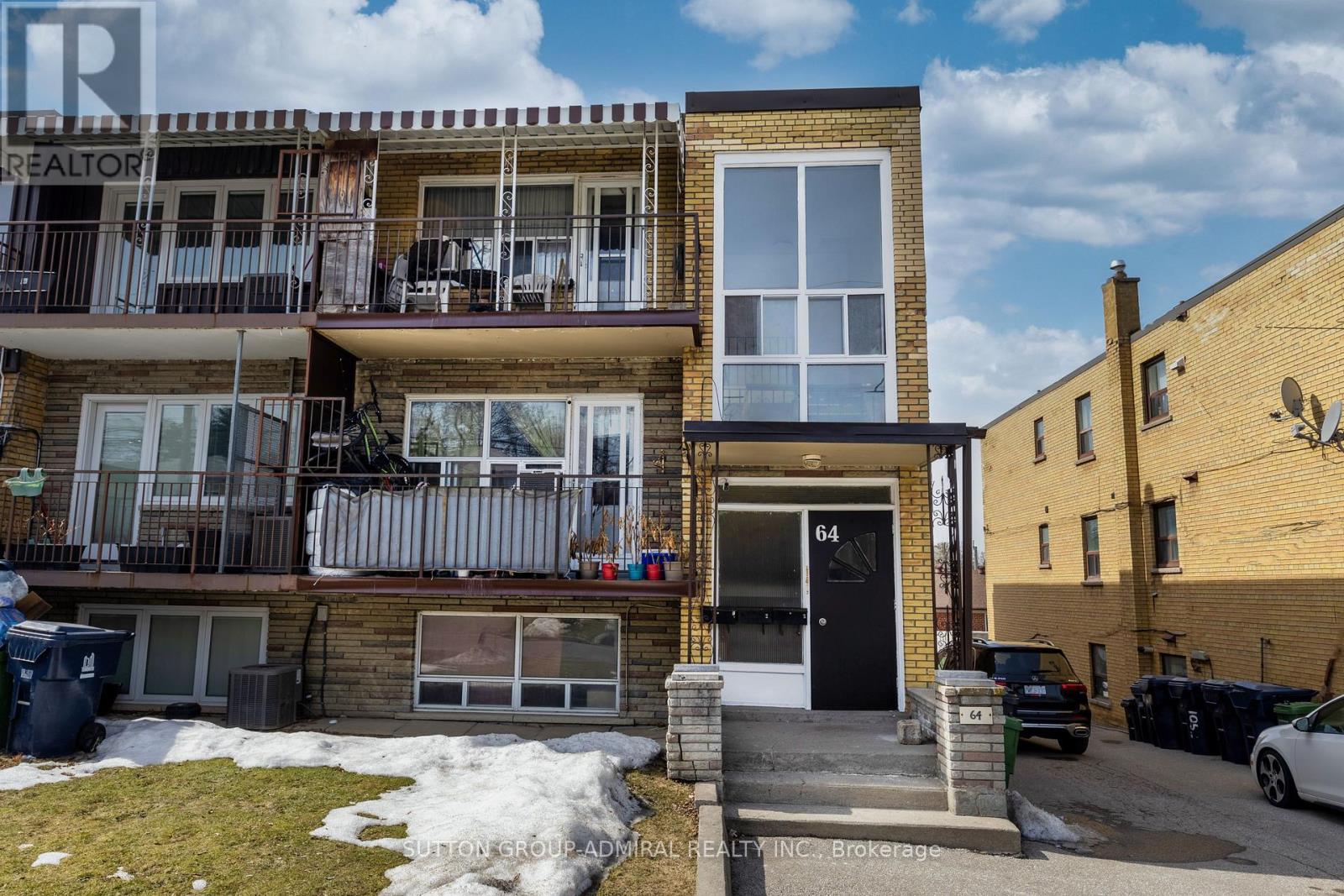 MLS® listing #29154219 for sale located at 64 GARTHDALE COURT