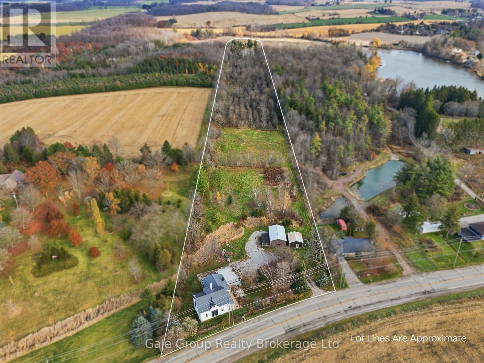 MLS® listing #29154278 for sale located at 1349 QUEEN STREET