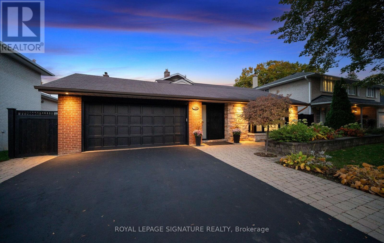 MLS® listing #29154615 for sale located at 16 KINGSBOROUGH CRESCENT