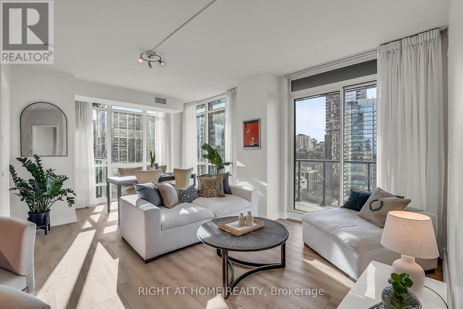 MLS® listing #29154737 for sale located at 2109 - 825 CHURCH STREET