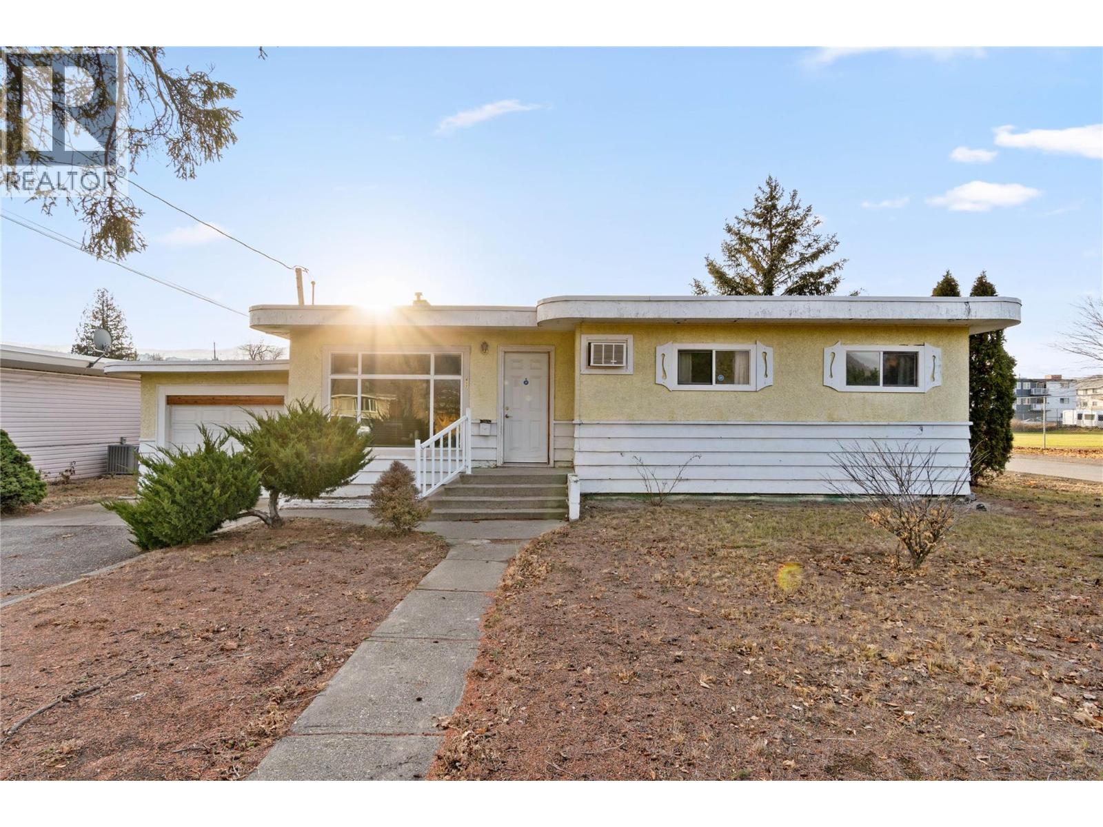 MLS® listing #29155321 for sale located at 417 Mulberry Avenue