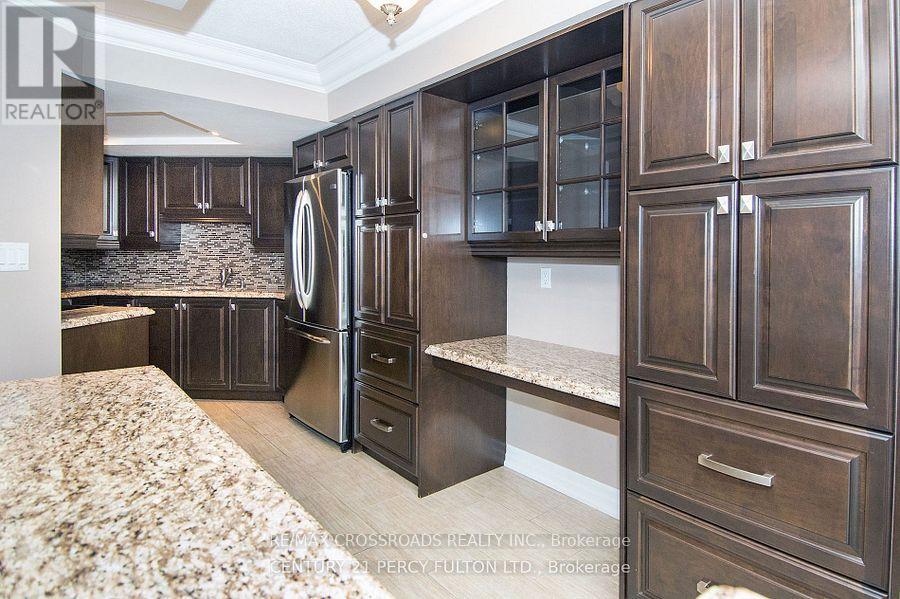 MLS® listing #29157772 for sale located at 2105 - 5 CONCORDE PLACE