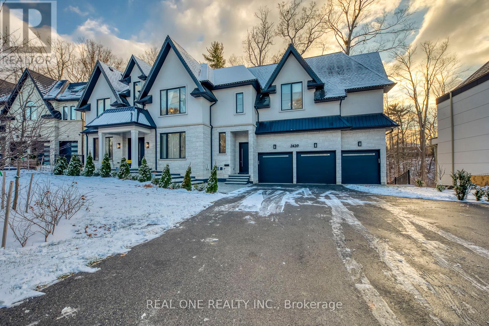 MLS® listing #29158287 for sale located at 2620 MISSISSAUGA ROAD