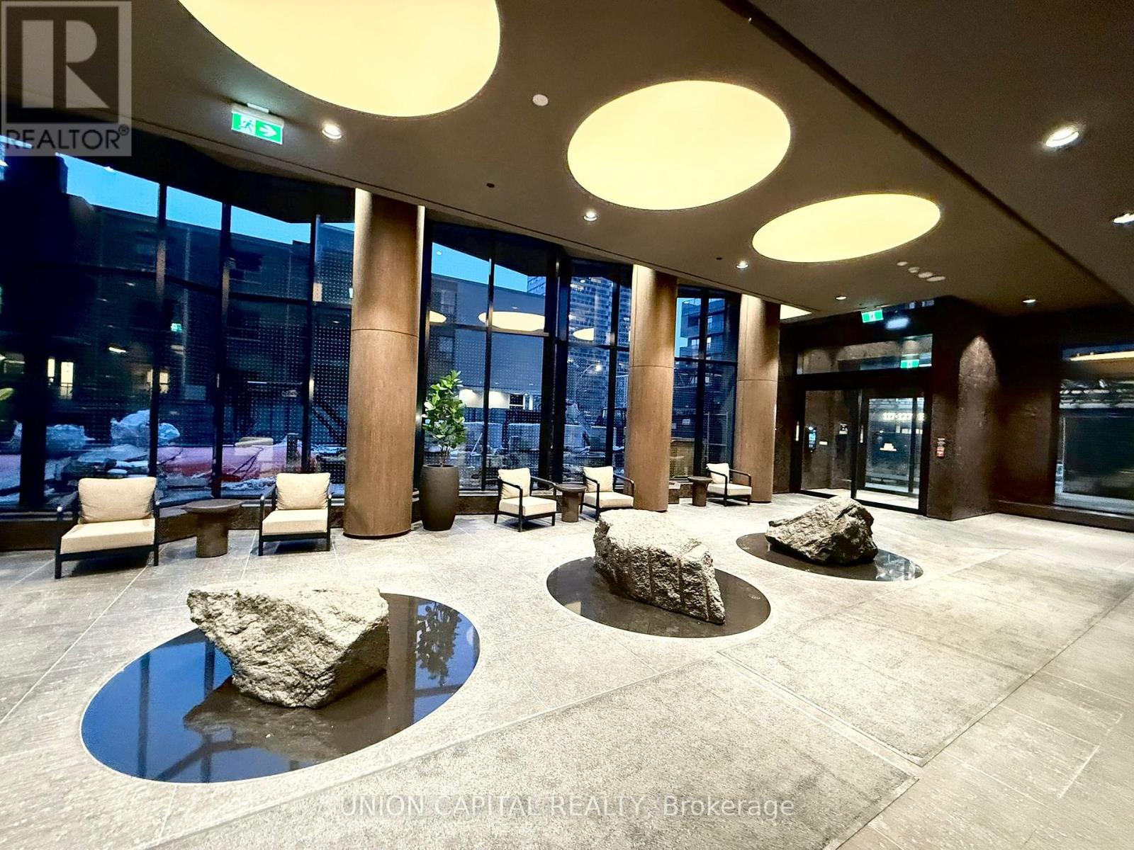 MLS® listing #29161399 for sale located at 402 - 120 BROADWAY AVENUE