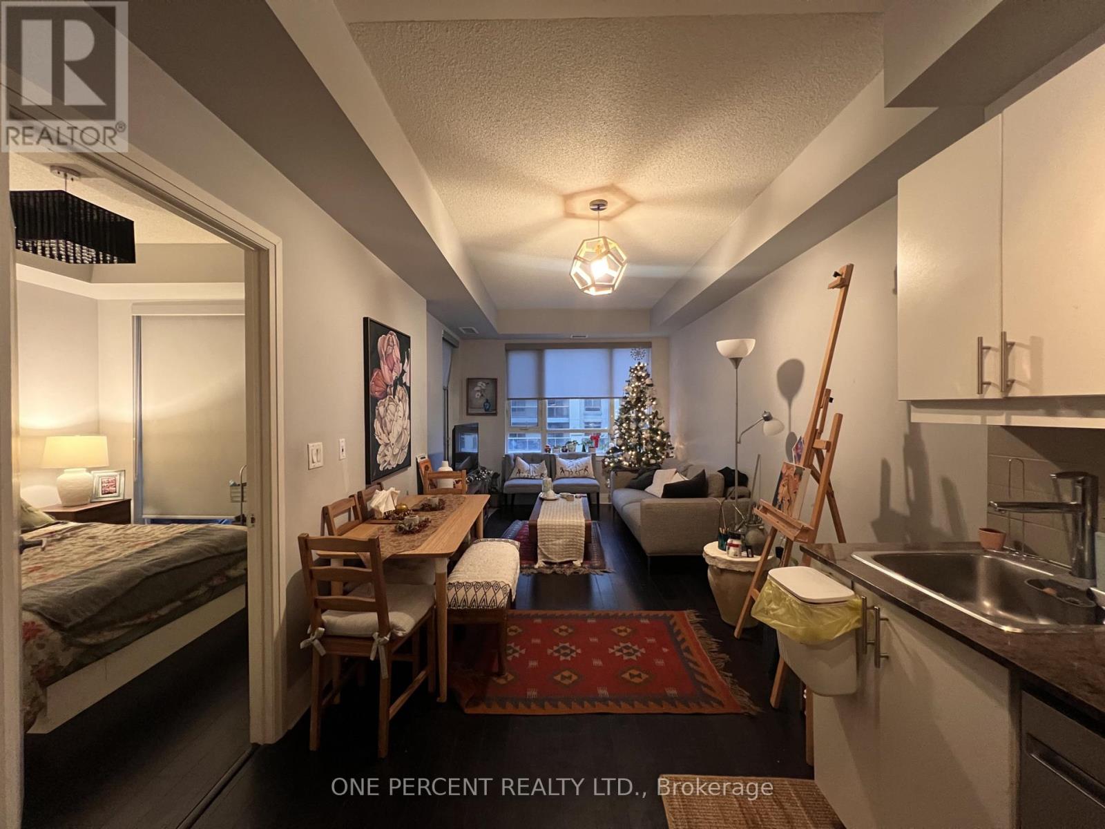 MLS® listing #29161406 for sale located at 311 - 17 KENASTON GARDENS