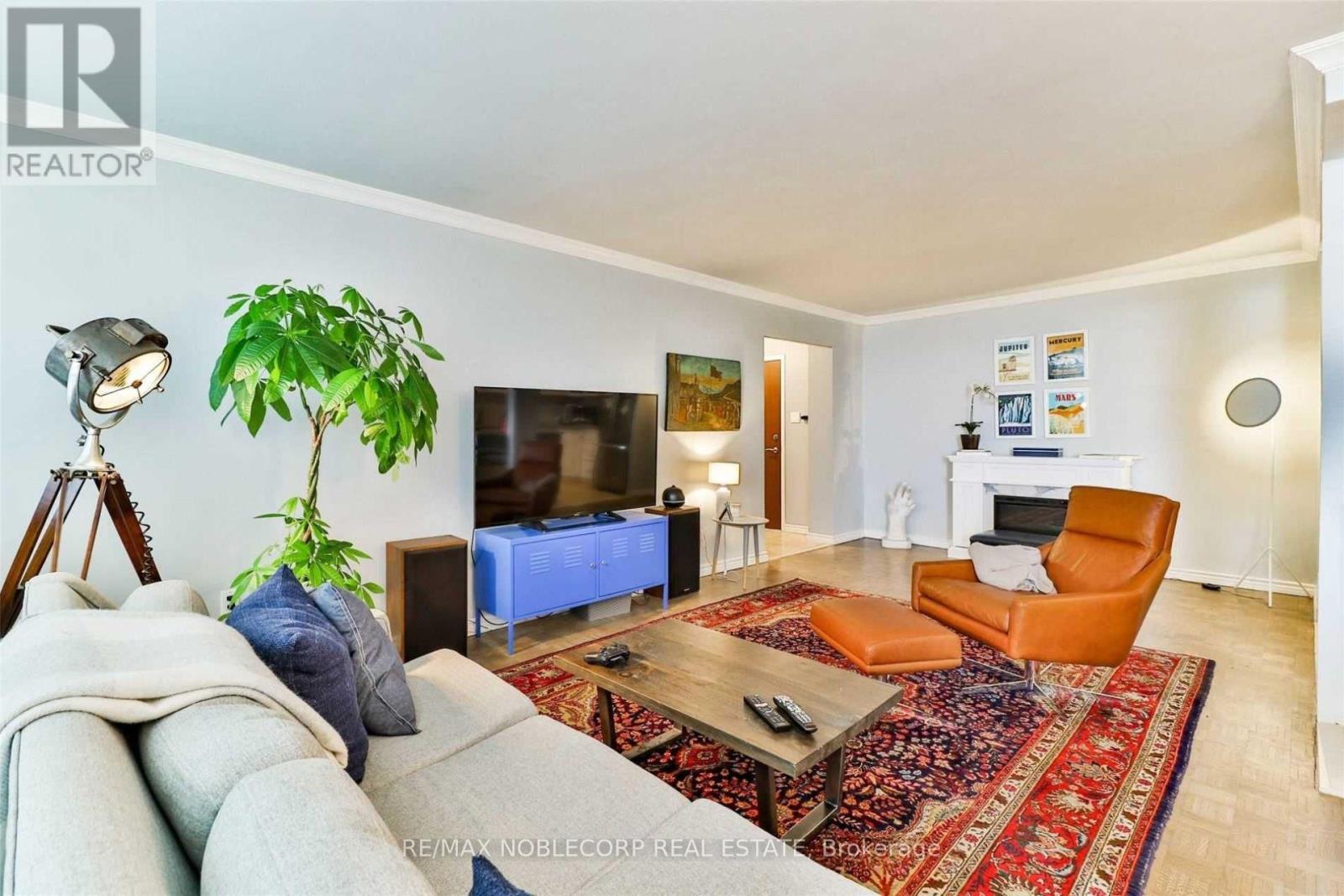 MLS® listing #29161735 for sale located at 1201 - 360 RIDELLE AVENUE