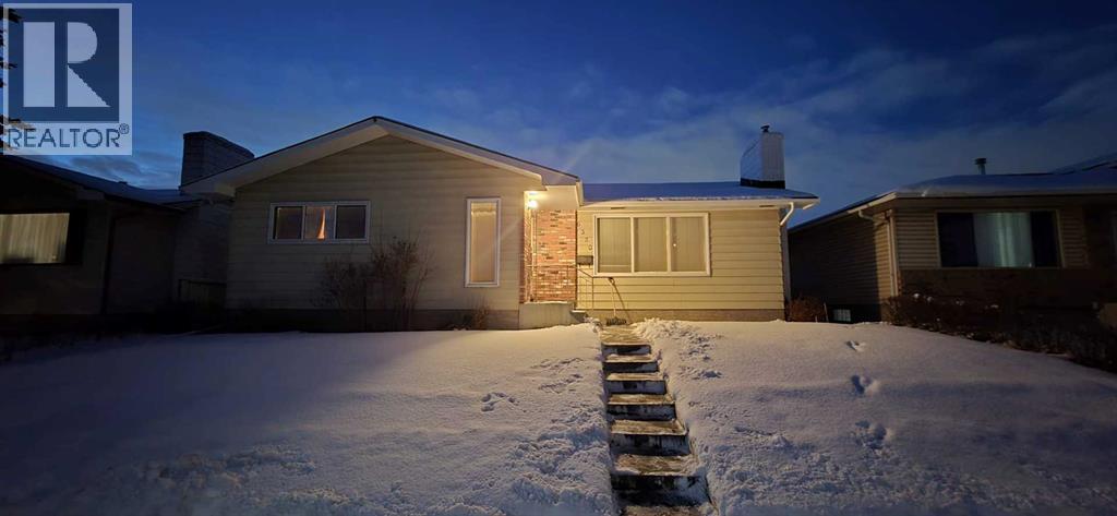 MLS® listing #29162618 for sale located at 6320 Rundlehorn Drive NE