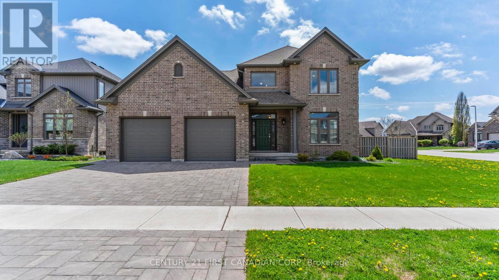 MLS® listing #29163508 for sale located at 102 CAVERHILL CRESCENT