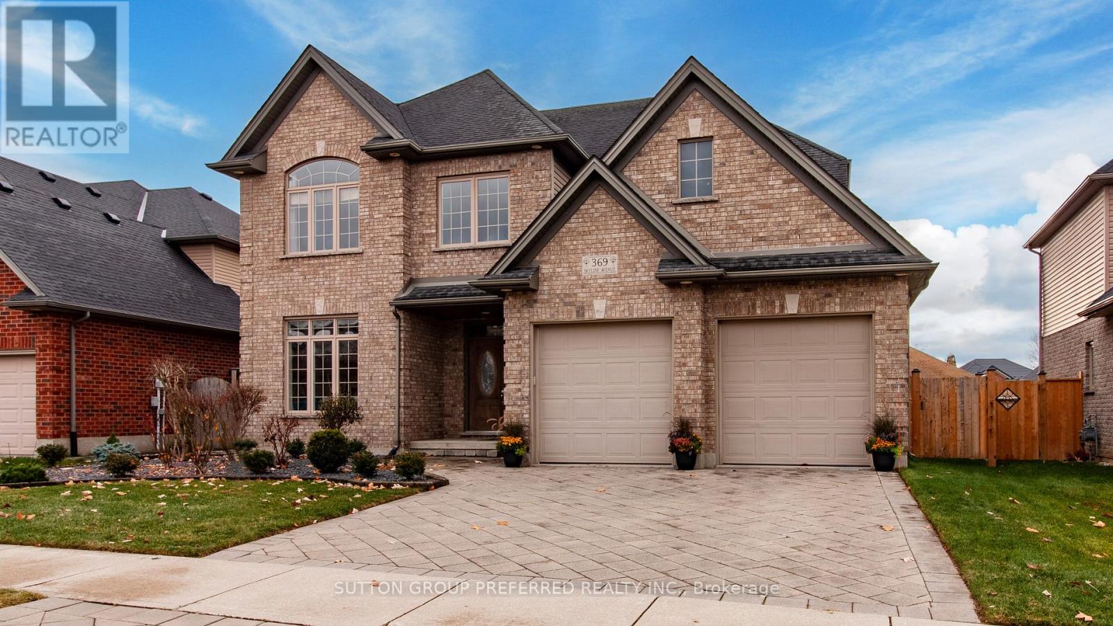 MLS® listing #29165504 for sale located at 369 SKYLINE AVENUE