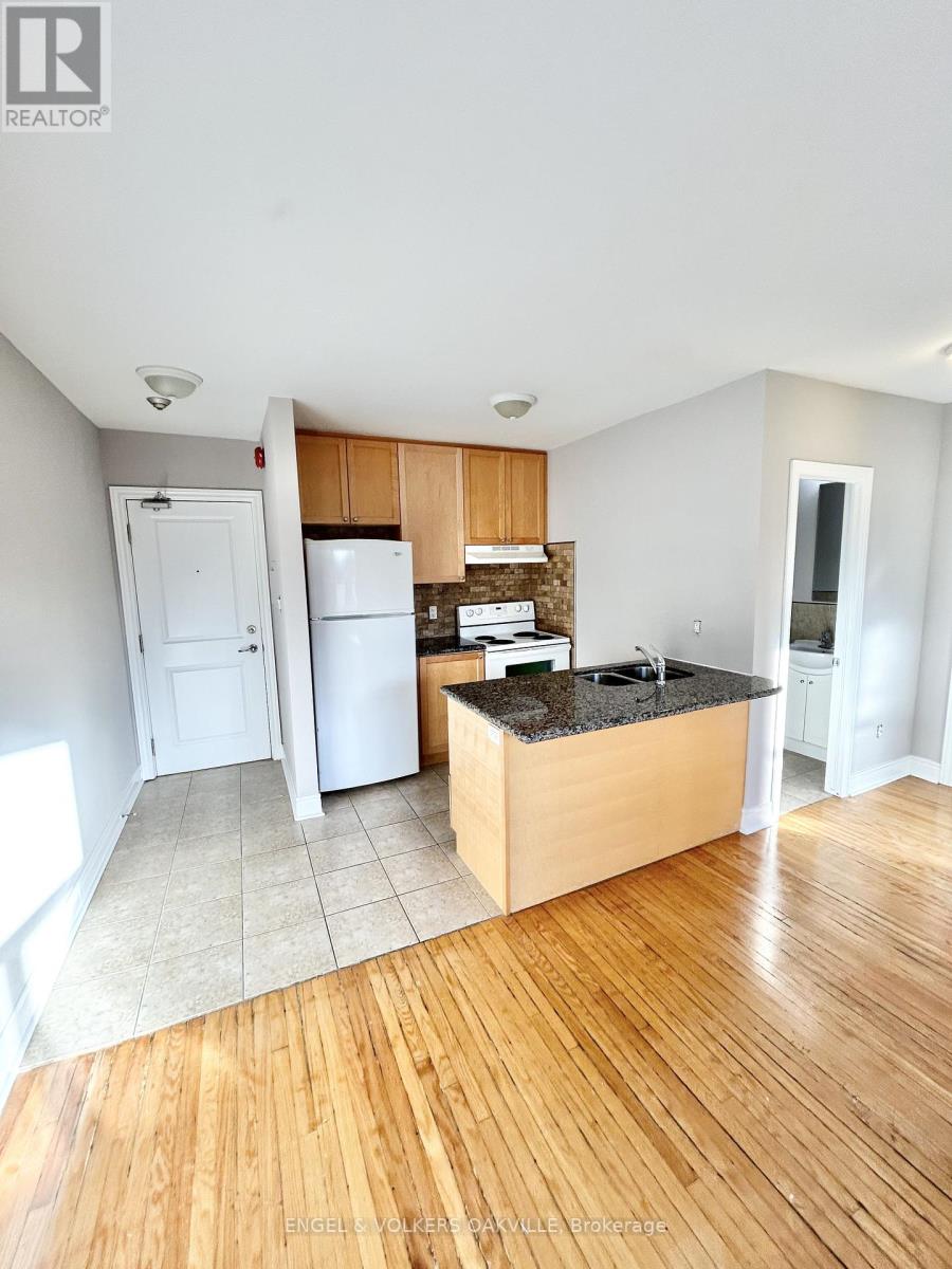 MLS® listing #29165624 for sale located at 301 - 15 THIRTY THIRD STREET