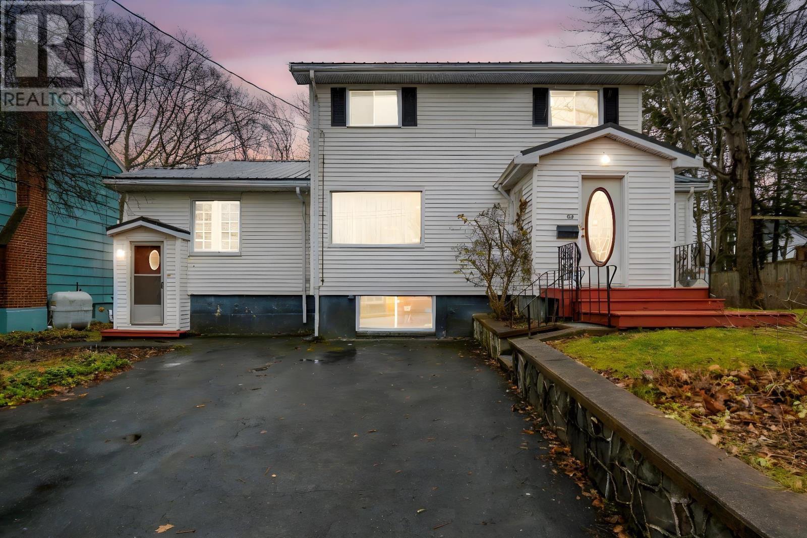 MLS® listing #29165636 for sale located at 54 Sunnybrae Avenue