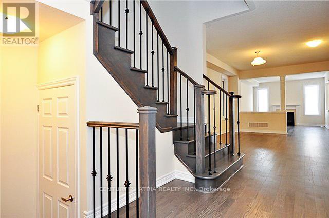 MLS® listing #29168673 for sale located at 4 APPLEGATE DRIVE