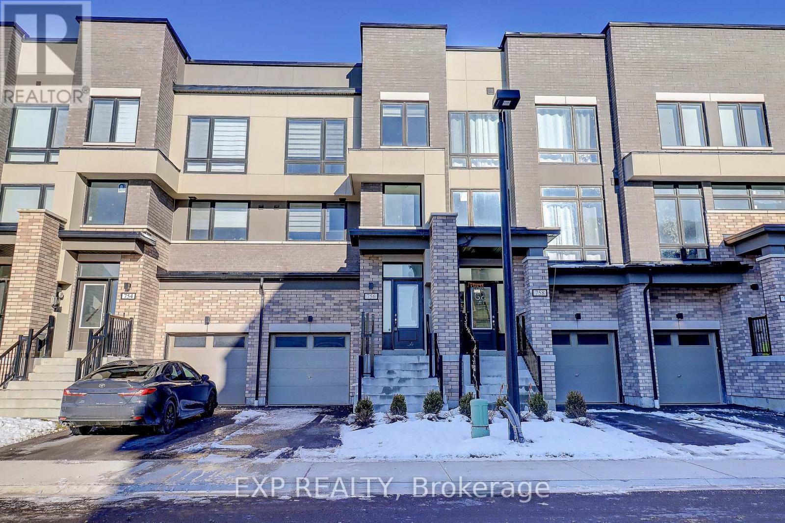 MLS® listing #29168783 for sale located at 756 HEATHROW PATH