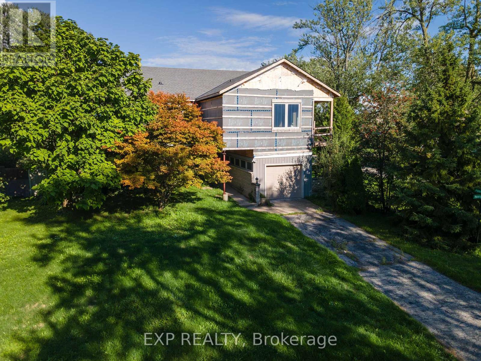 MLS® listing #29169277 for sale located at 6 ROSEMOUNT DRIVE