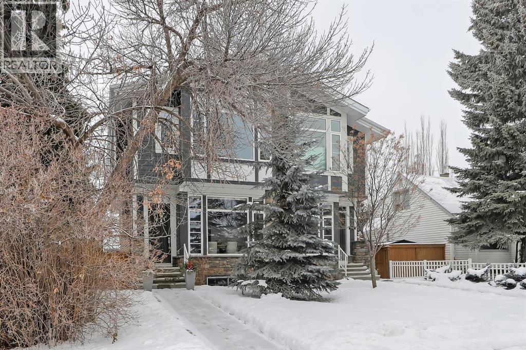MLS® listing #29169575 for sale located at 1229 Regal Crescent NE