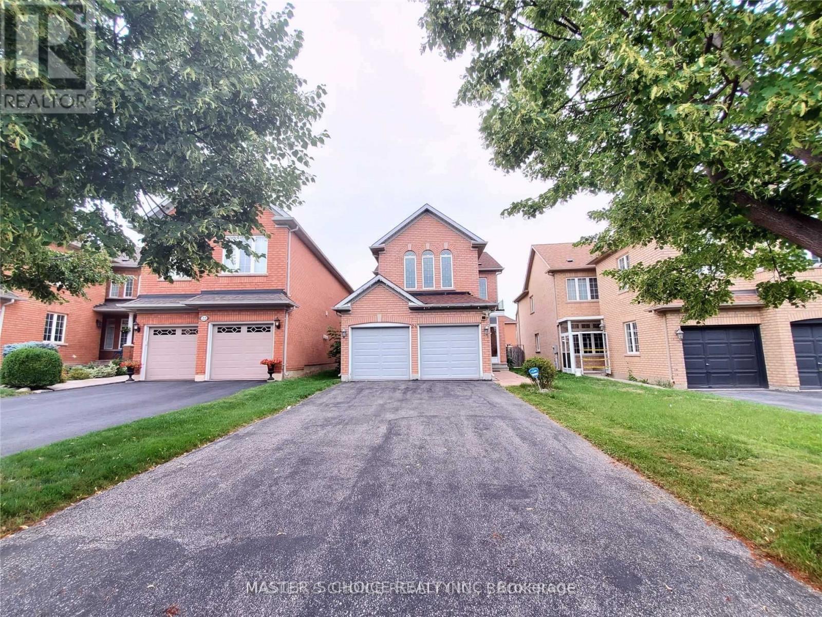 MLS® listing #29170060 for sale located at 24 GOLDEN OAK AVENUE