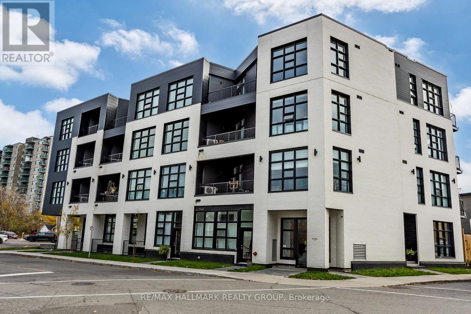 MLS® listing #29170630 for sale located at 404 - 101 PINHEY STREET N