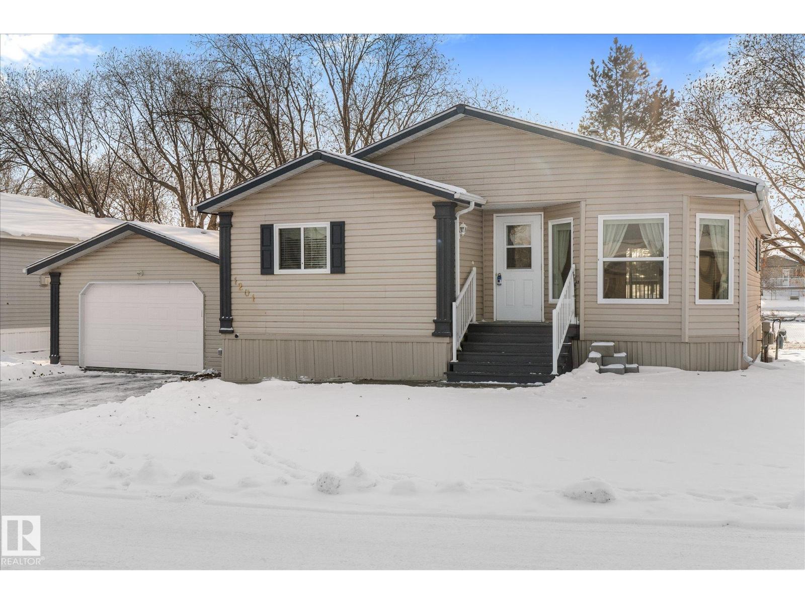 MLS® listing #29173443 for sale located at 1201 53222 Range Road 272