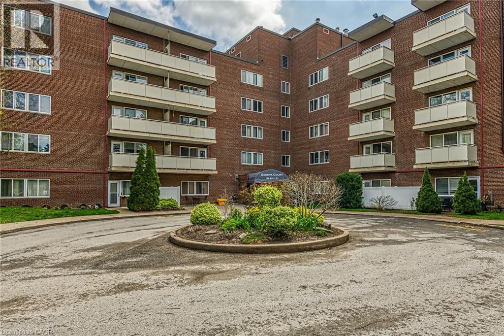 MLS® listing #29173595 for sale located at 198 SCOTT Street Unit# 220