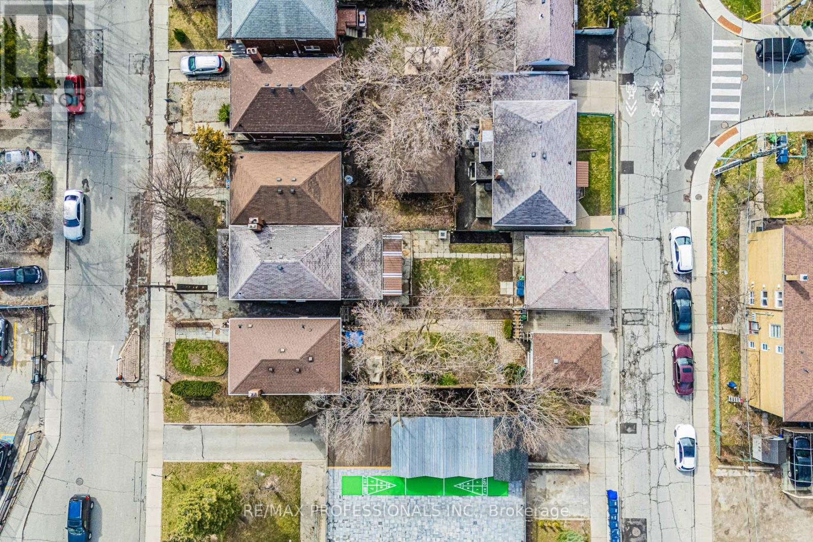 MLS® listing #29173667 for sale located at 560 ATLAS AVENUE