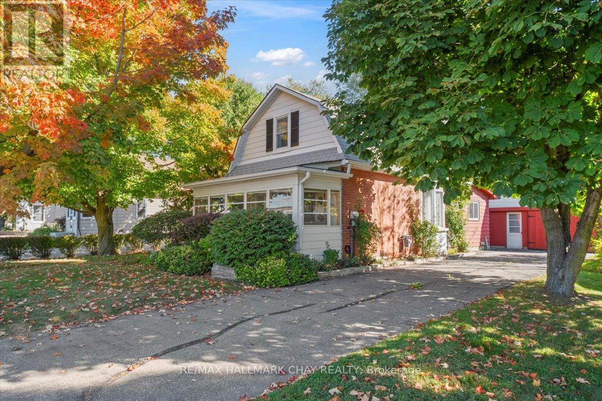 MLS® listing #29173709 for sale located at 63 KING STREET S