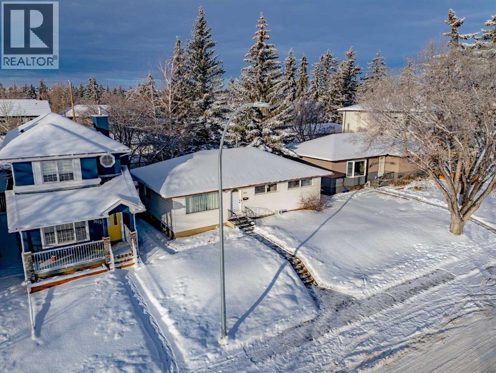 MLS® listing #29173898 for sale located at 3519 40 Street SW