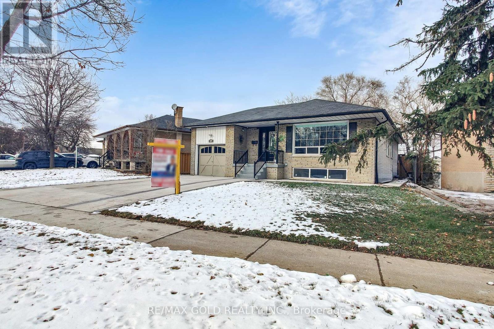 MLS® listing #29176409 for sale located at 189 KINGSVIEW BOULEVARD