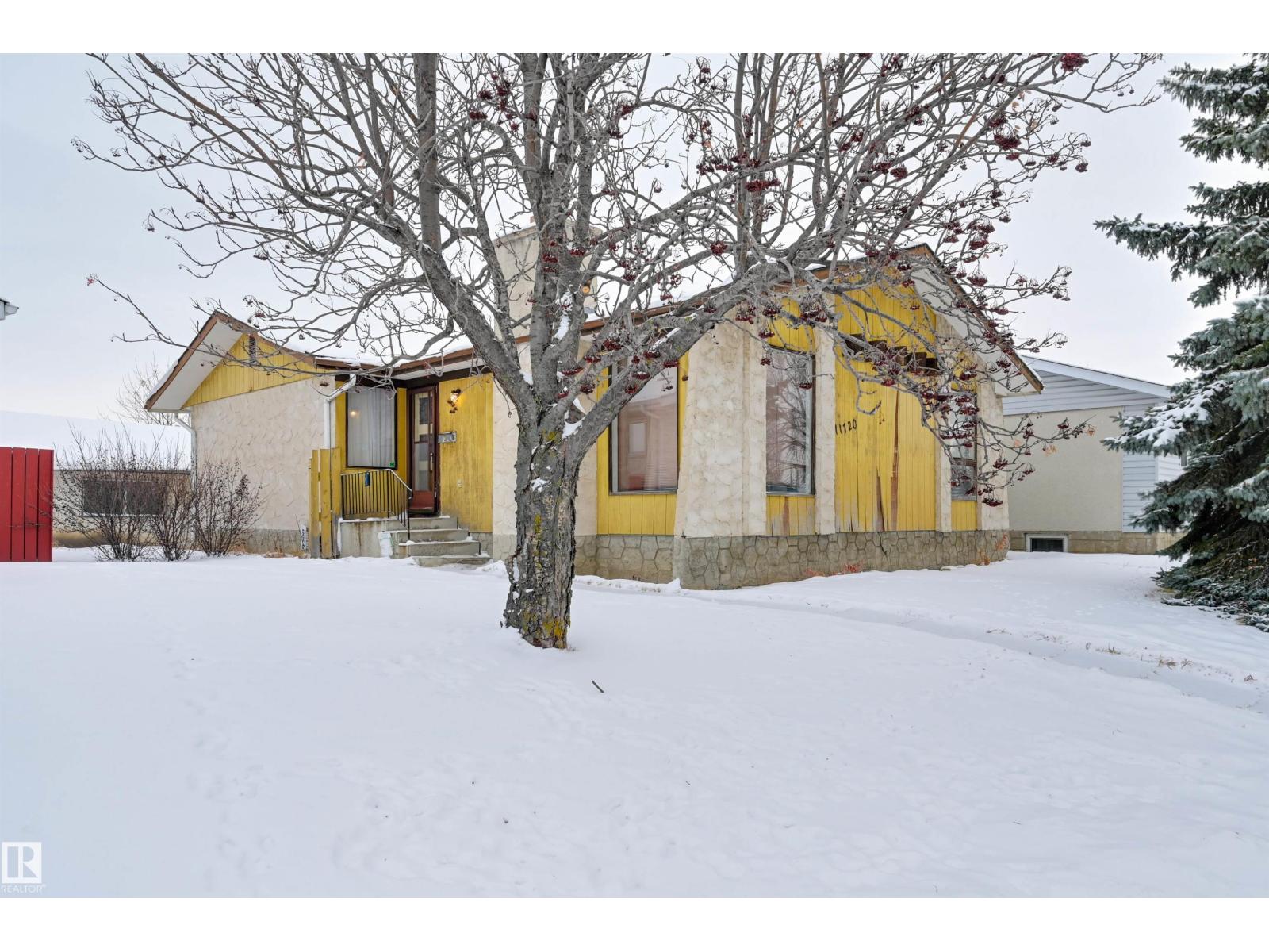 MLS® listing #29176627 for sale located at 11720 151 AV NW NW