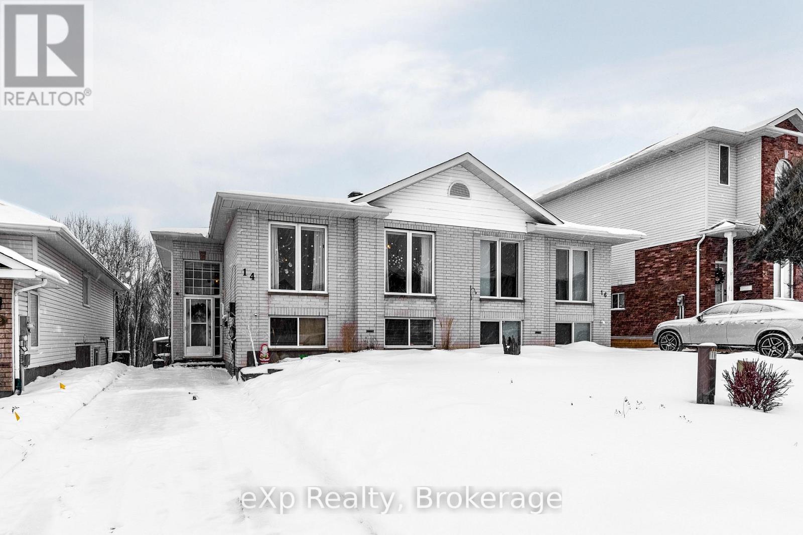 MLS® listing #29176715 for sale located at 14 TIMBER RIDGE COURT