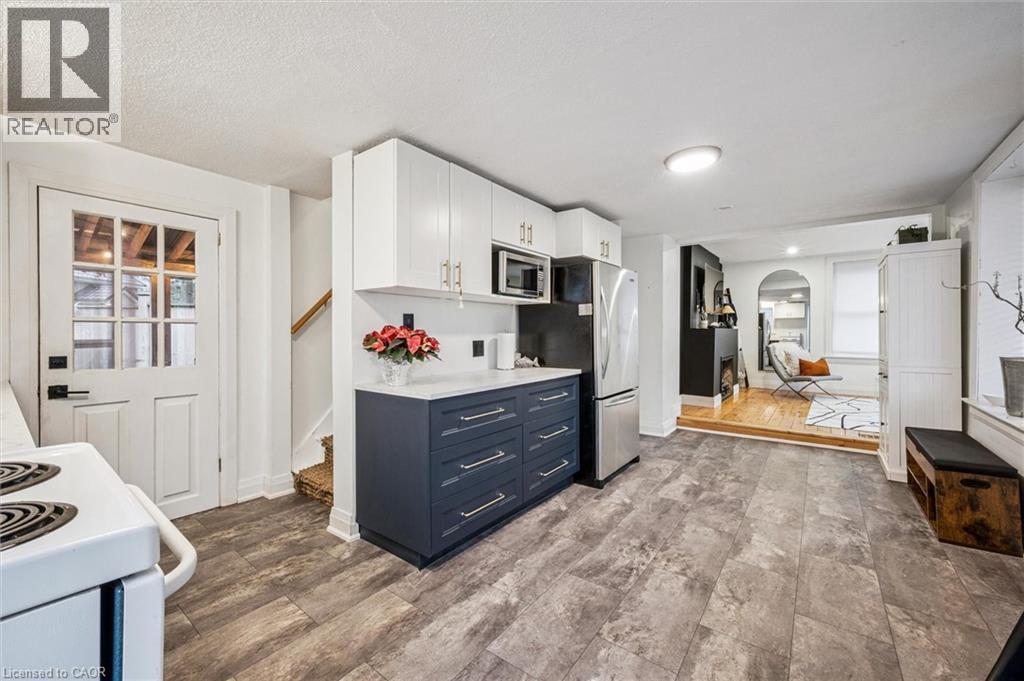 MLS® listing #29177275 for sale located at 20 BERGEY Street