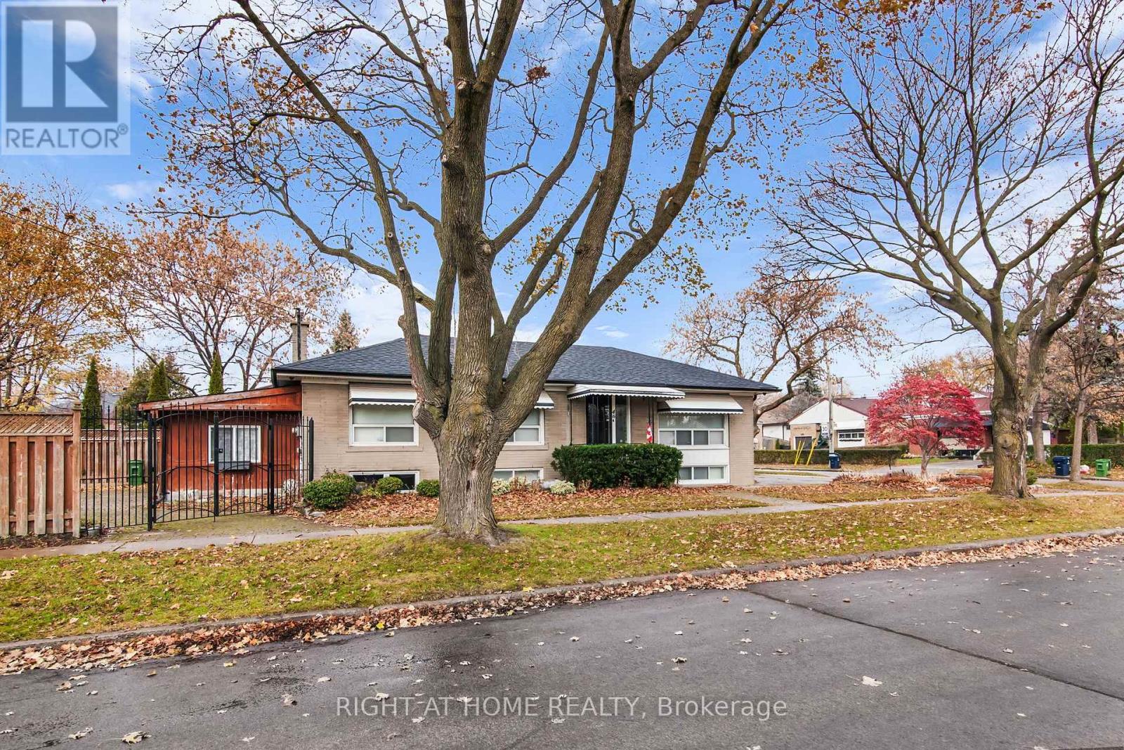 MLS® listing #29177491 for sale located at 46 BASILDON CRESCENT