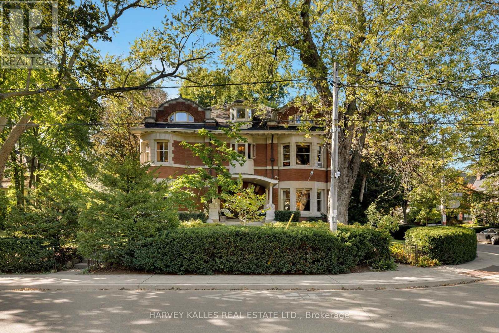 MLS® listing #29178574 for sale located at 114 GLEN ROAD