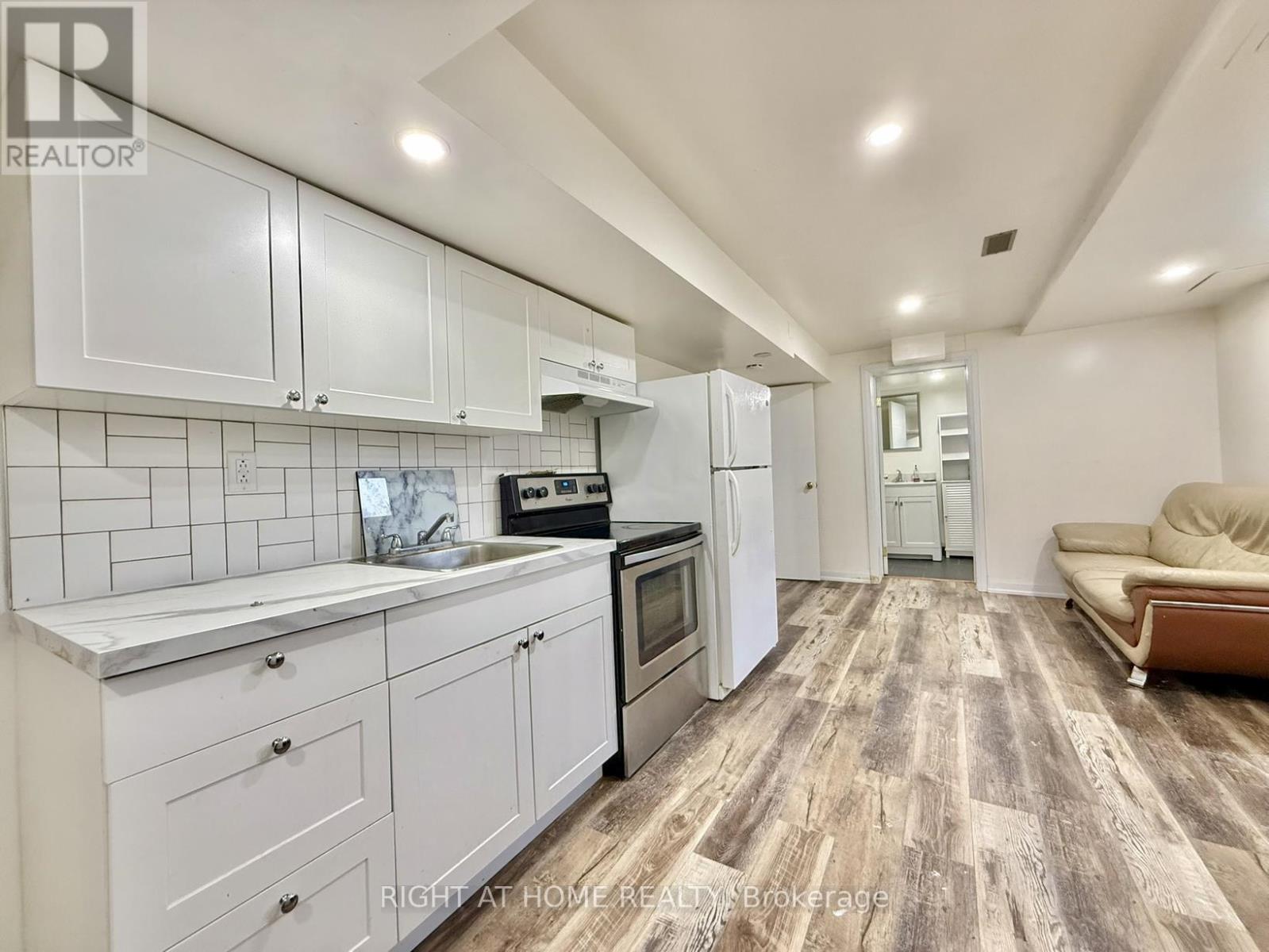 MLS® listing #29179357 for sale located at BSMT 1 - 116 CHERRYWOOD DRIVE