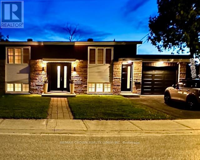 MLS® listing #29179574 for sale located at 17 A PARK CRESCENT