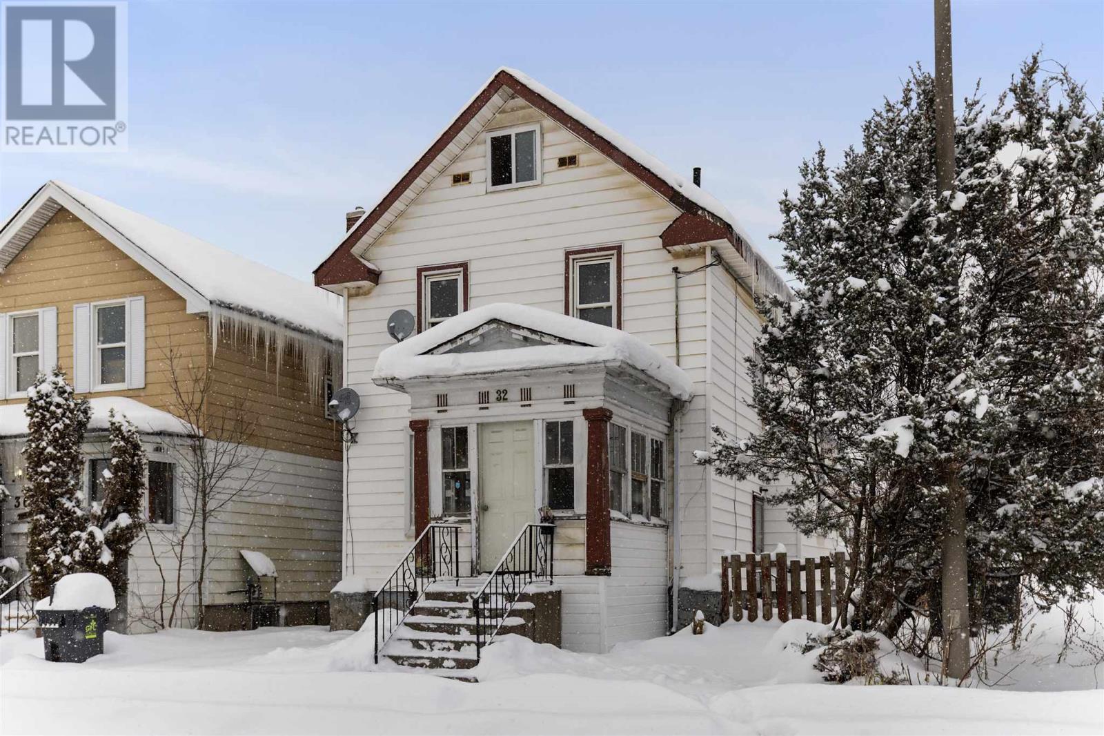 MLS® listing #29179769 for sale located at 32 Cathcart ST