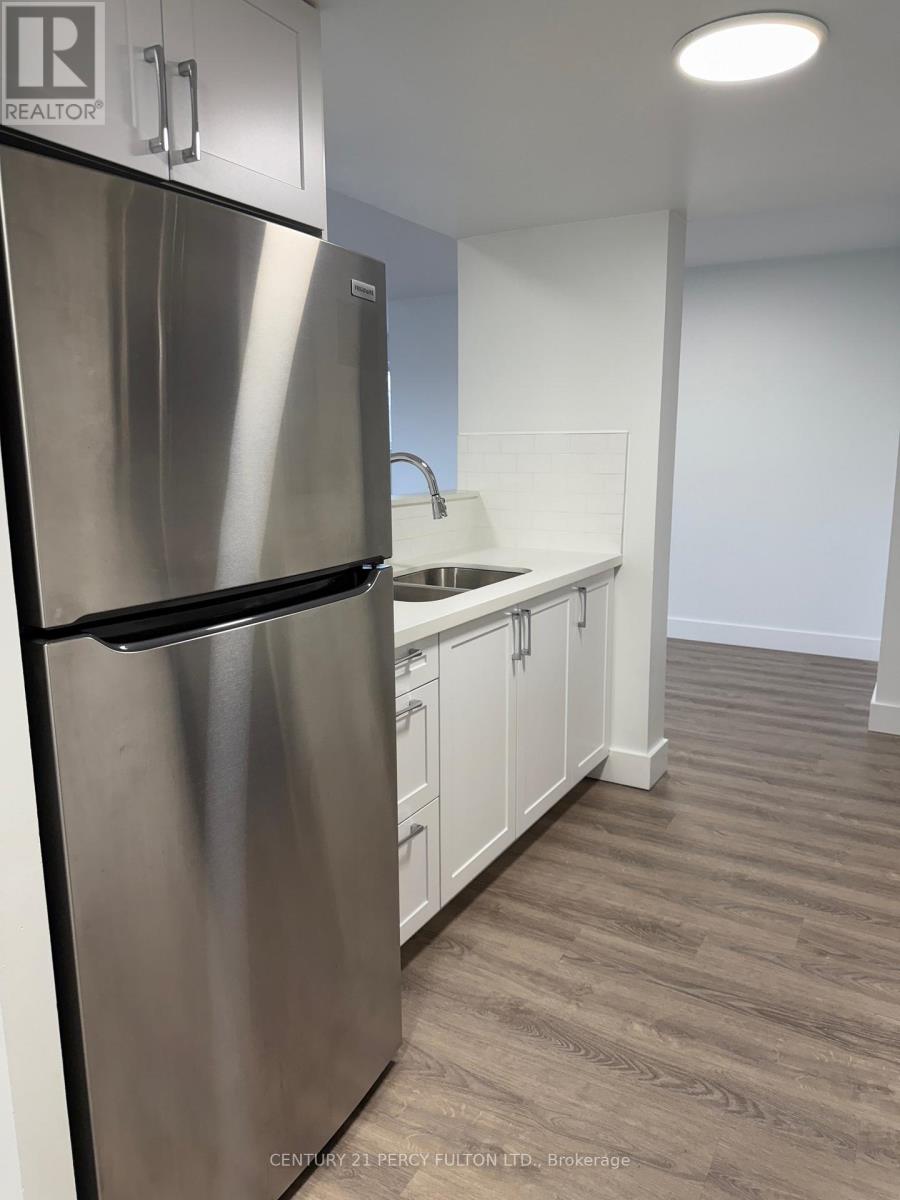 MLS® listing #29179853 for sale located at 302 - 19 REGENCY CRESCENT