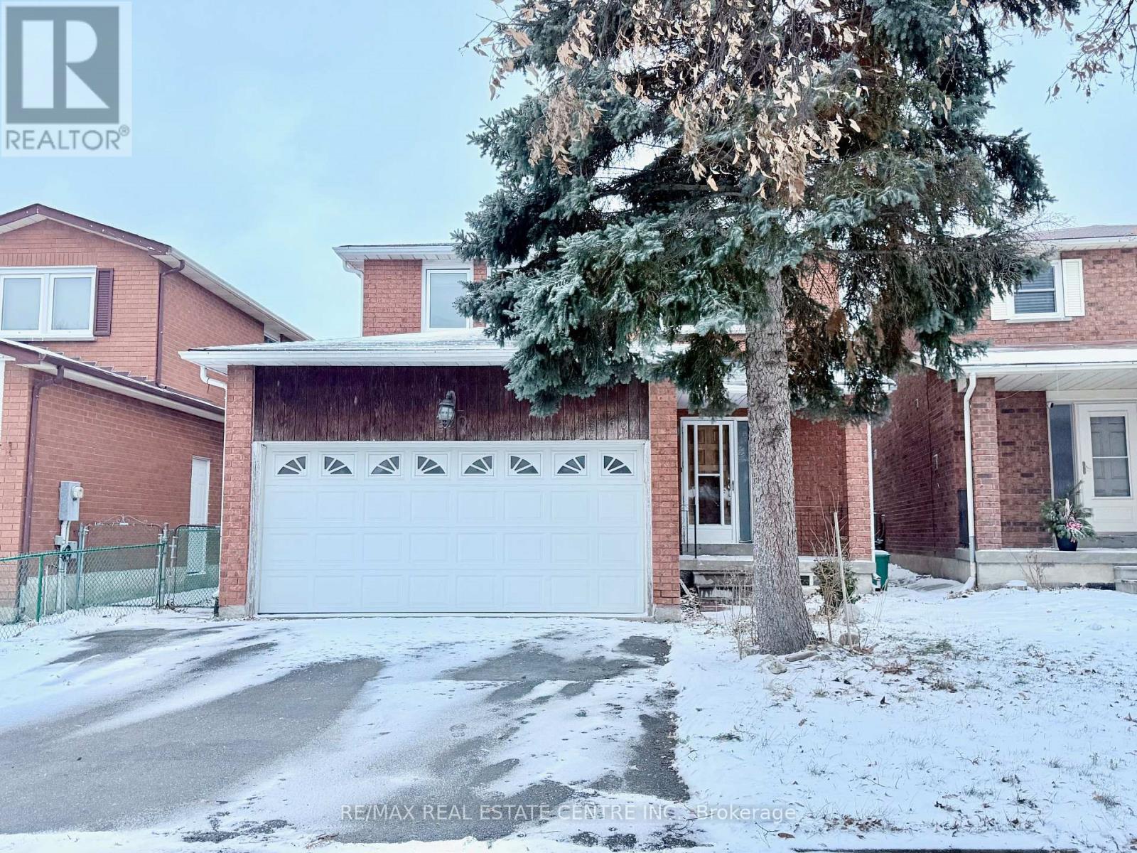 MLS® listing #29182152 for sale located at 320 BROWNRIDGE DRIVE