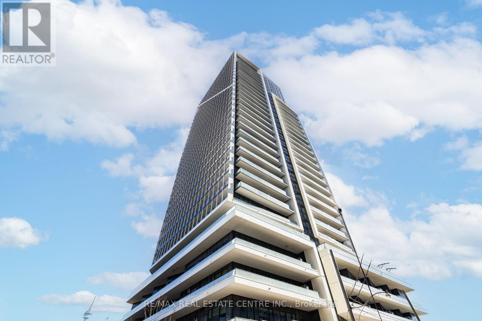 MLS® listing #29182179 for sale located at 2407 - 30 ORDNANCE STREET