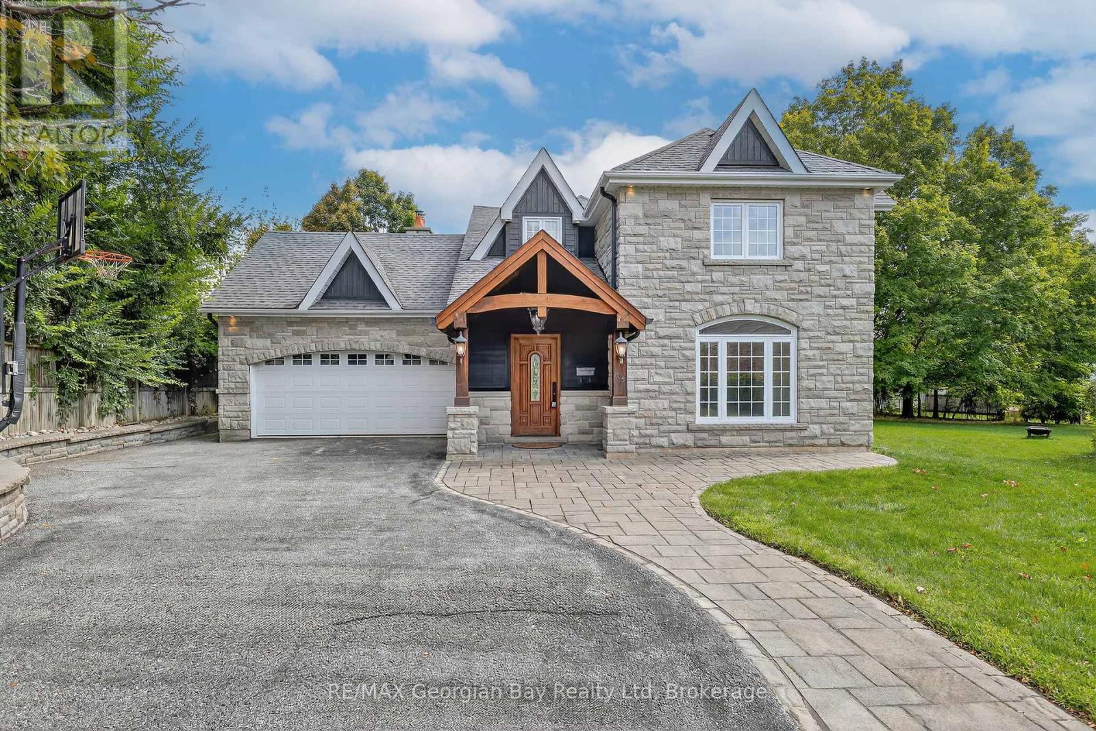 MLS® listing #29182224 for sale located at 105 DUCKWORTH STREET