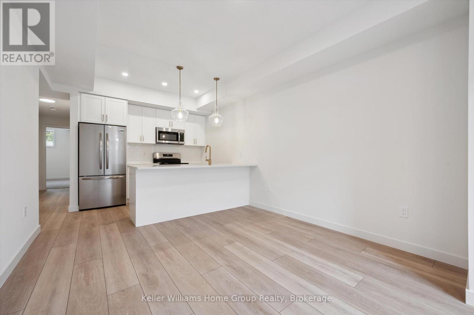 MLS® listing #29182323 for sale located at 137 - 824 WOOLWICH STREET