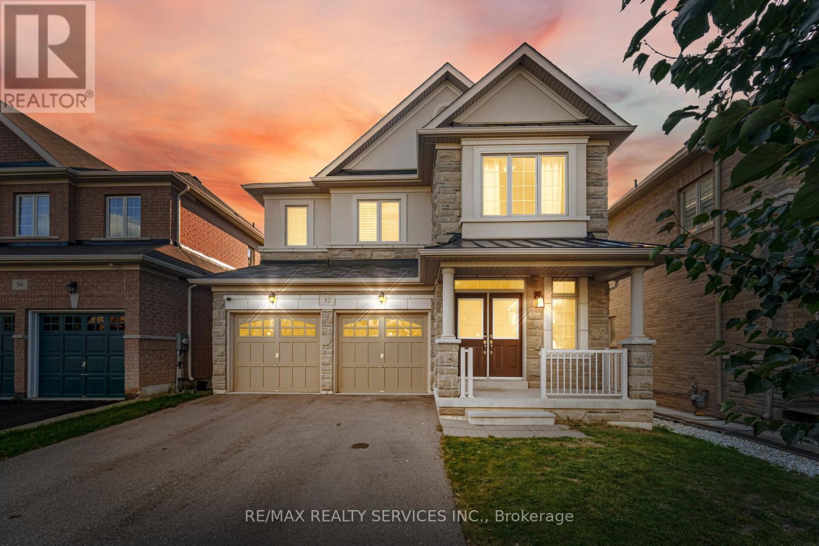MLS® listing #29182380 for sale located at 52 BLACKBERRY VALLEY CRESCENT