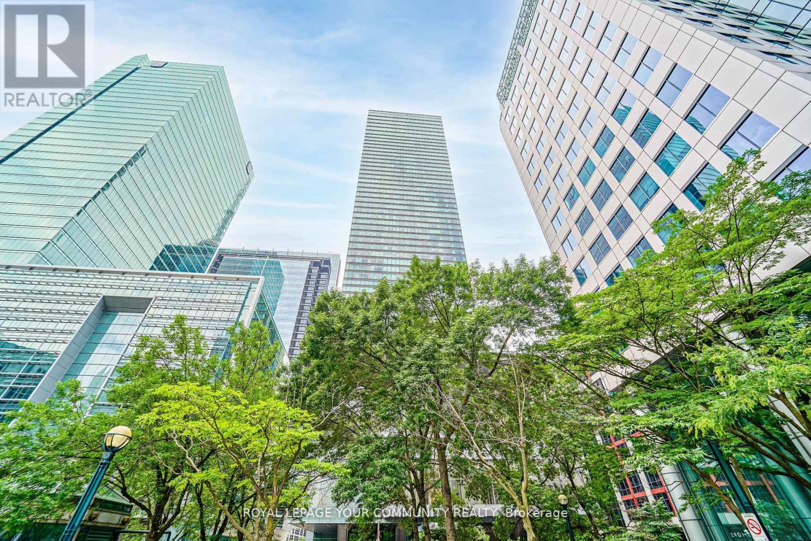 MLS® listing #29182433 for sale located at 3903 - 183 WELLINGTON STREET W